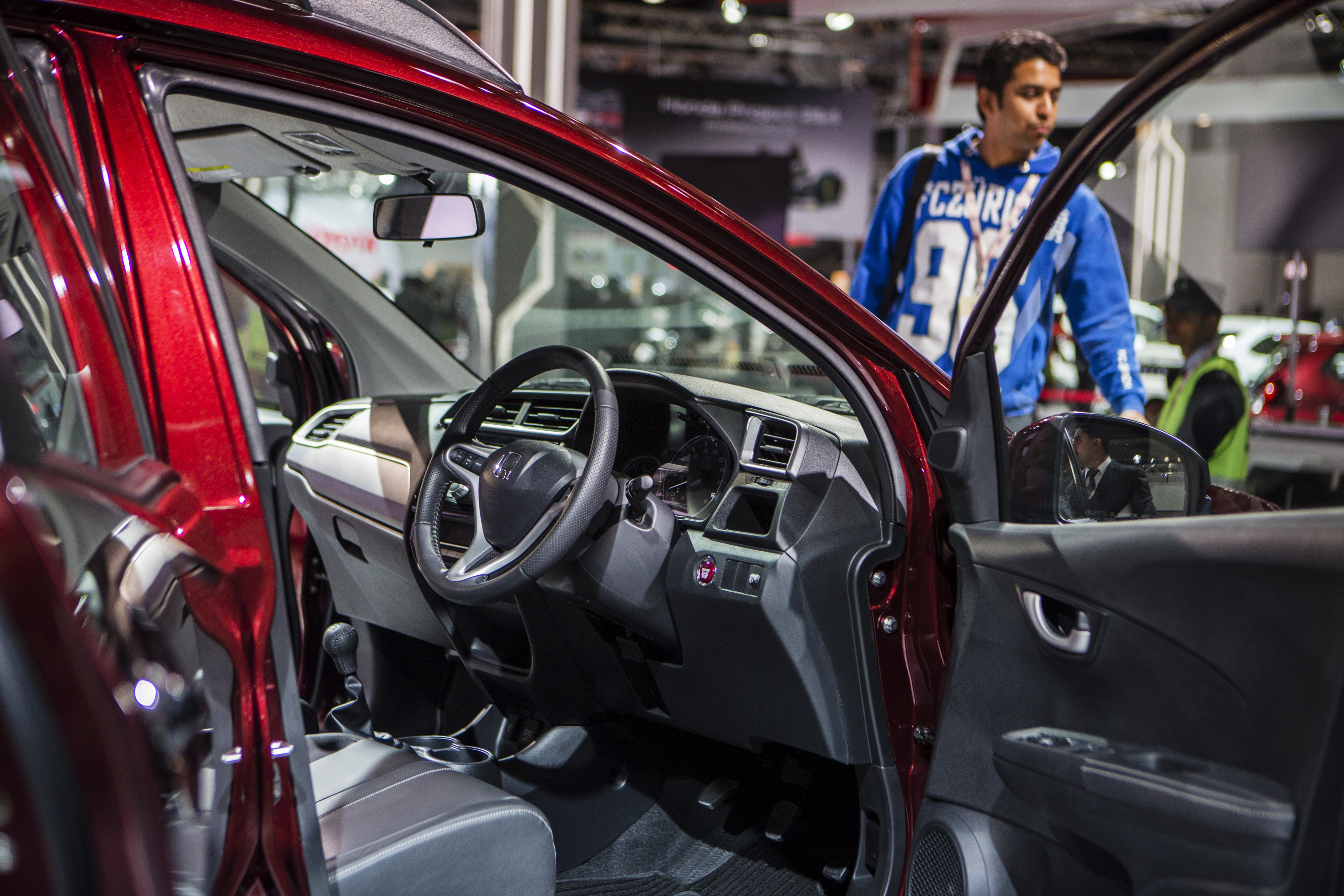  Auto Sales Live: Hero MotoCorp Sales Rise 20% In February